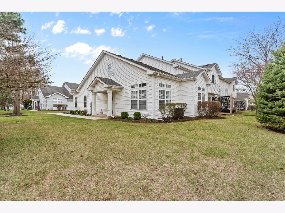 Townhomes & Homes Sold Waterford Oaks North Aurora Illinois, 277 Kathryn