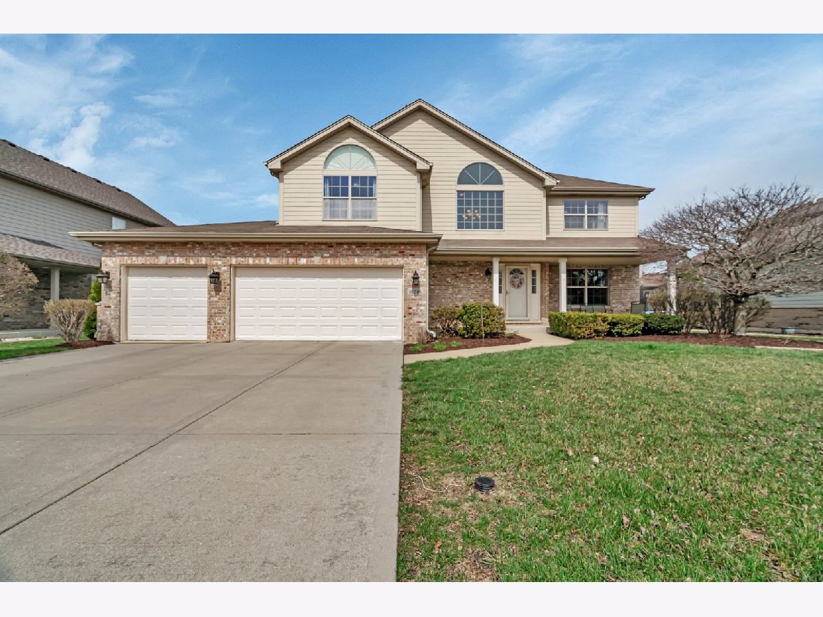 Homes Sold Karen Springs Lockport Illinois, 16246 Burch