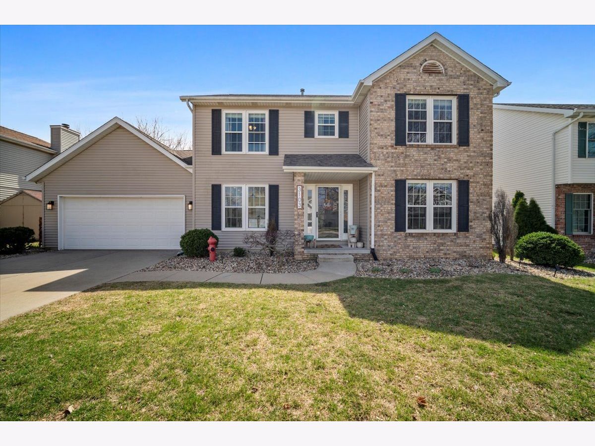 Homes Sold Ridgecrest Bloomington Illinois, 3103 Ridge Crest