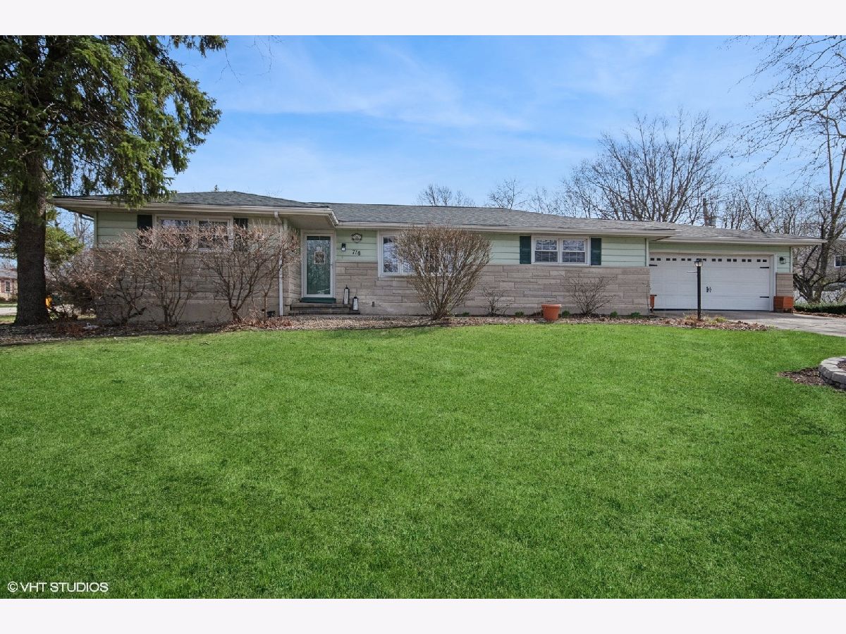 Homes Sold Sunset Hills Shorewood Illinois, 716 Helene