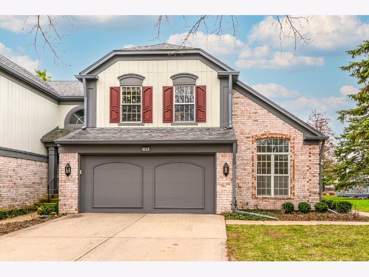 Townhomes Sold Cherbourg Buffalo Grove Illinois, 199 Fox Hill