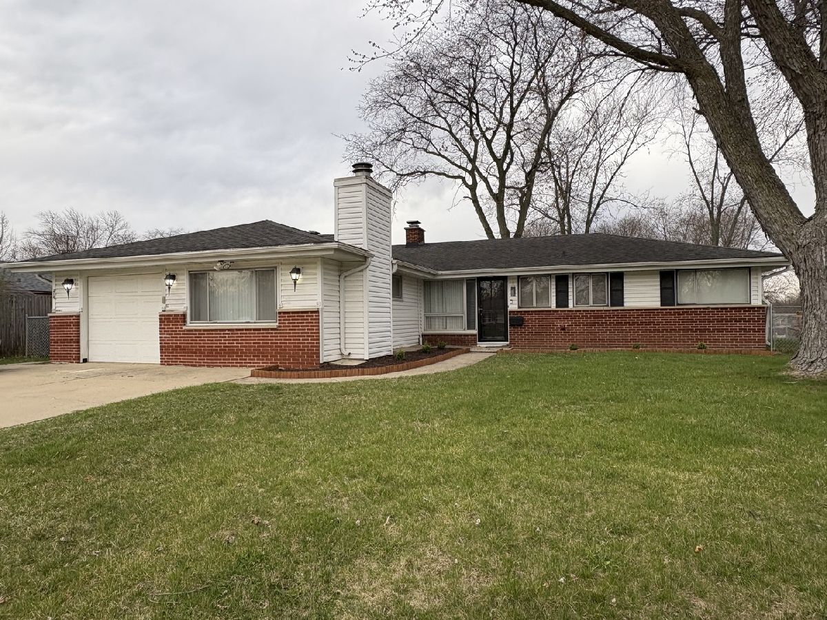 Homes & Condos & Townhomes For Sale Weathersfield Schaumburg Illinois, 214 Springinsguth Road