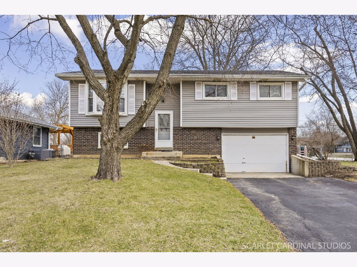 Homes & Condos & Townhomes Sold Woodland West Chicago Illinois, 0N231 Prince Crossing