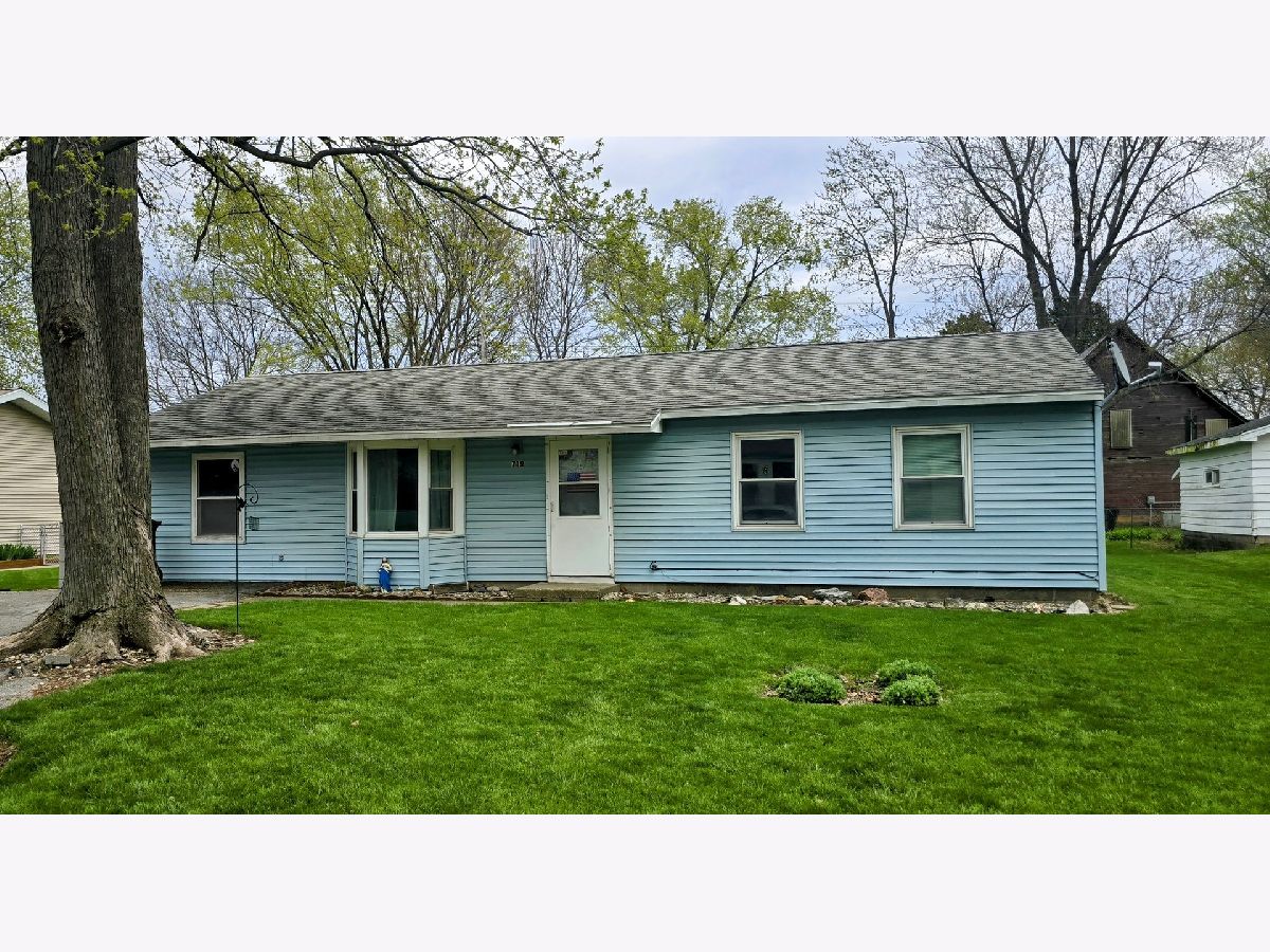  Sold Tolono Illinois, 712 Bourne