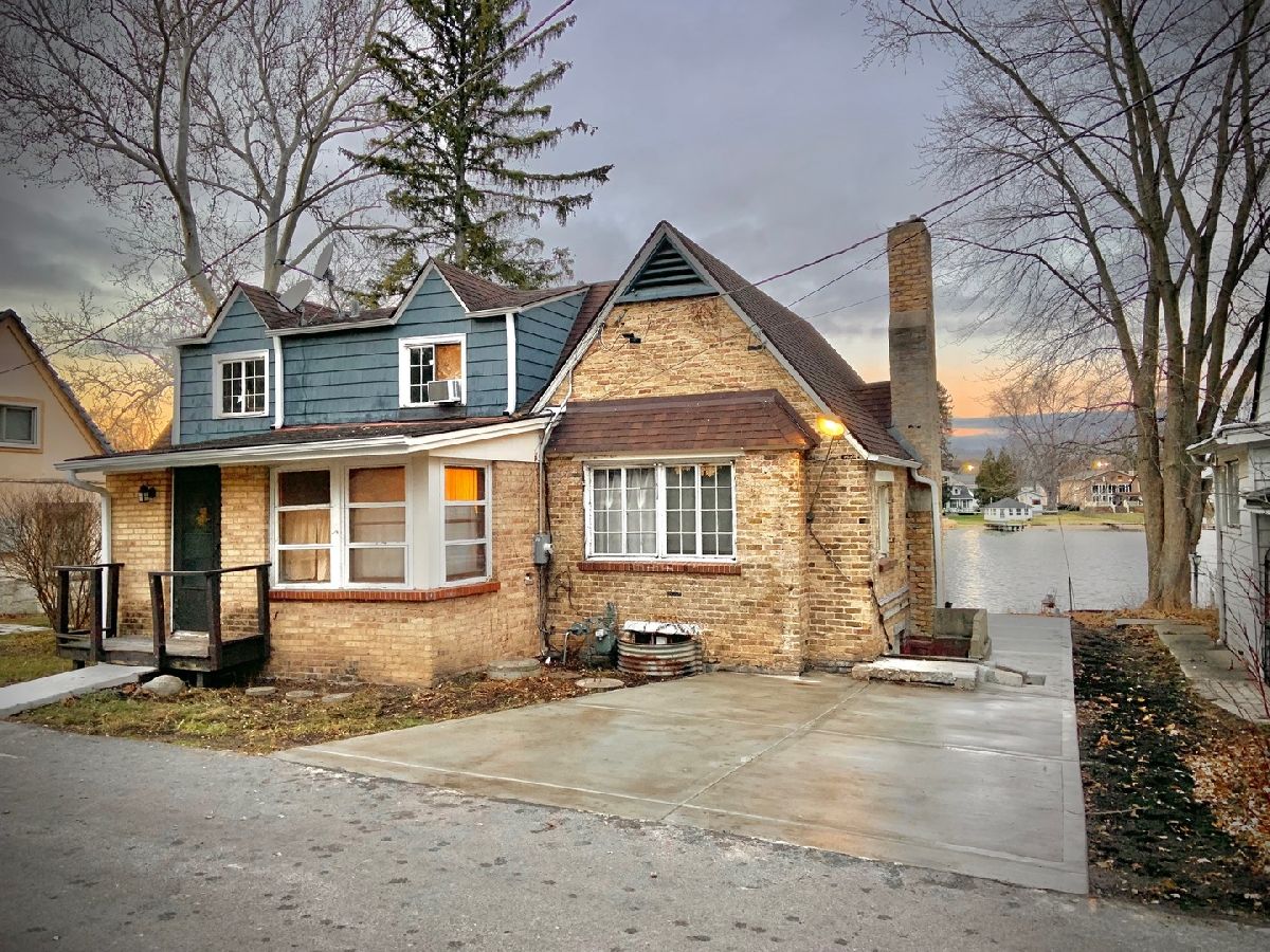  Rented Fox River Grove Illinois, 2412 Beach