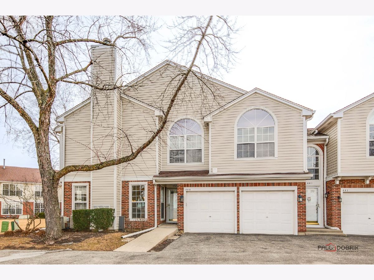 Townhomes & Condos Sold Carriages Of Grosse Pointe Vernon Hills Illinois, 443 Grosse Pointe