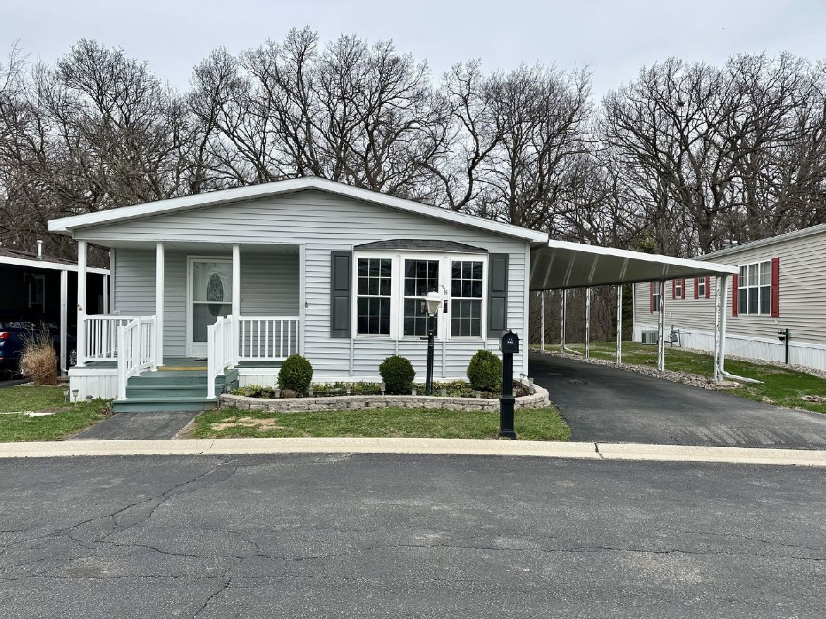 Subdivision Sold Oakbrook Estates Crystal Lake Illinois, 217 Forestview