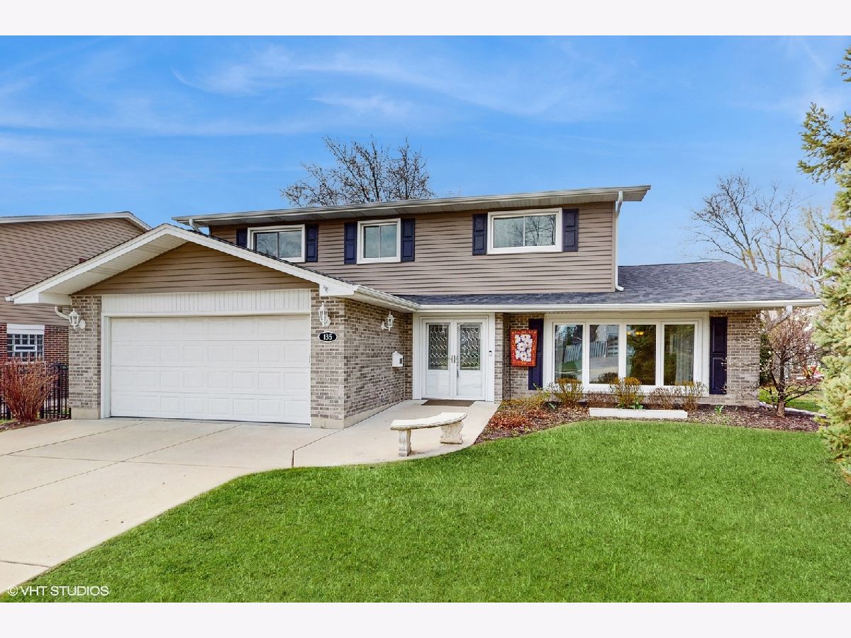 Homes Sold Timbercrest Woods Schaumburg Illinois, 135 Beech