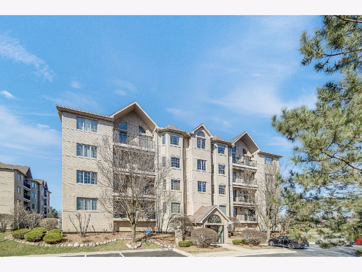 Townhomes & Condos & Homes Sold Long Run Creek Orland Park Illinois, 11850 Windemere