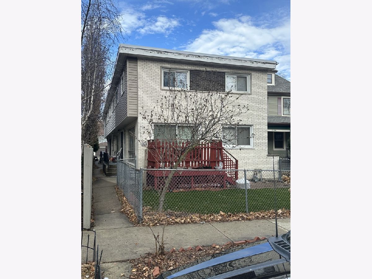 Condos & Townhomes & Homes Rented Rogers Park Chicago Illinois, 1528 Estes