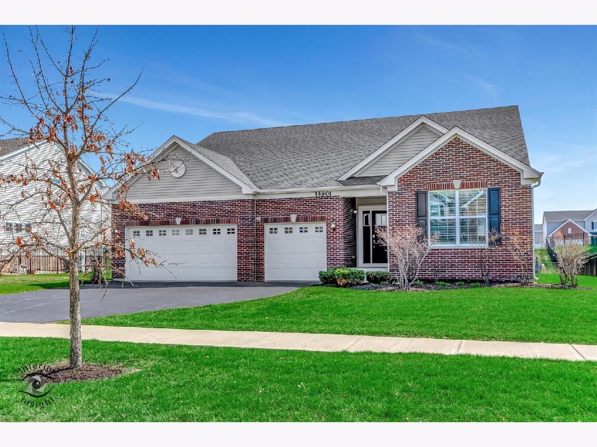 Condos & Townhomes & Homes Sold Stonegate Manhattan Illinois, 14901 Whitney