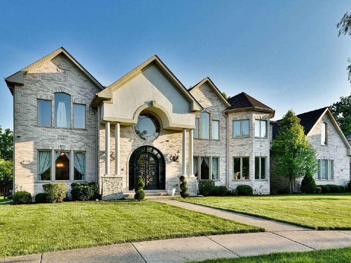 Homes Sold Villa Cara Wood Dale Illinois, 238 Cara