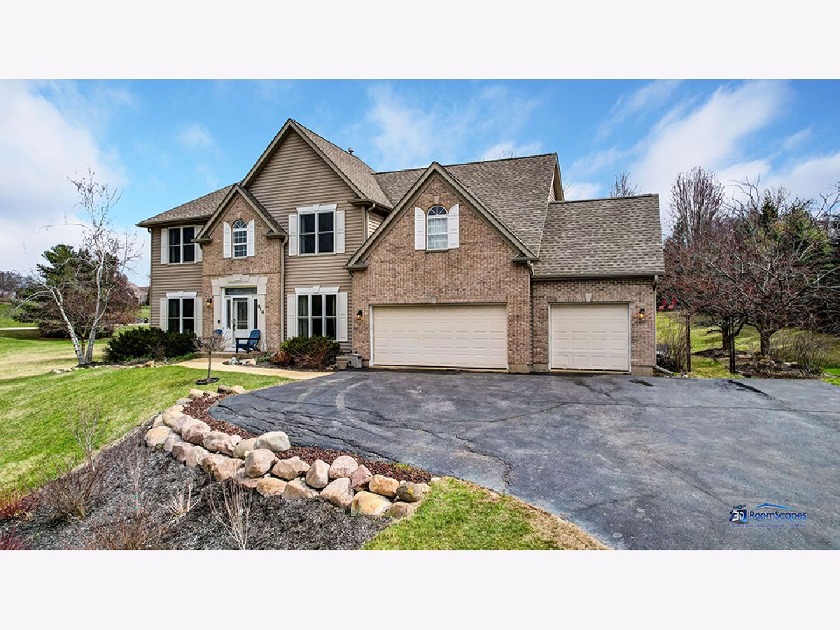 Homes Sold Burning Tree Mchenry Illinois, 916 Silver Glen