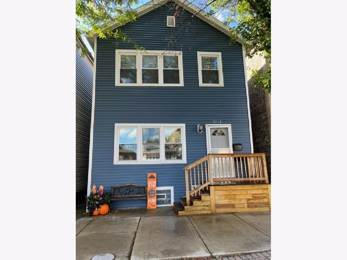  Sold Chicago Illinois, 3748 Wallace
