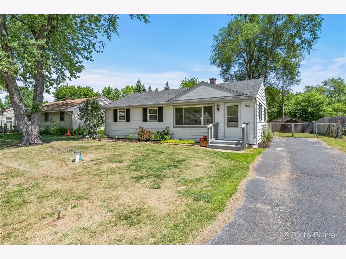 Homes Sold Westmoor Gardens Crystal Lake Illinois, 109 Delaware