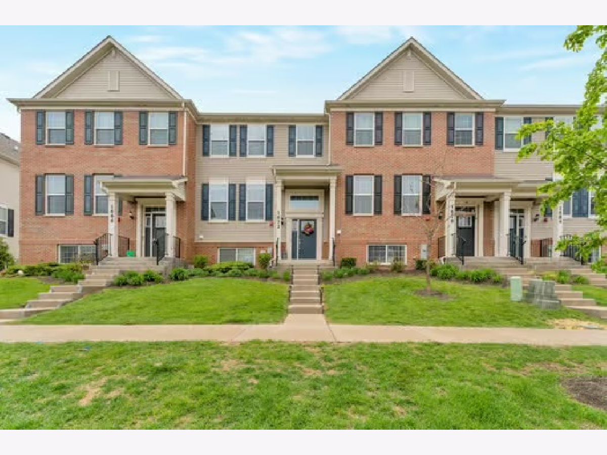 Condos & Townhomes Sold Prairie Commons Batavia Illinois, 1672 Bentz