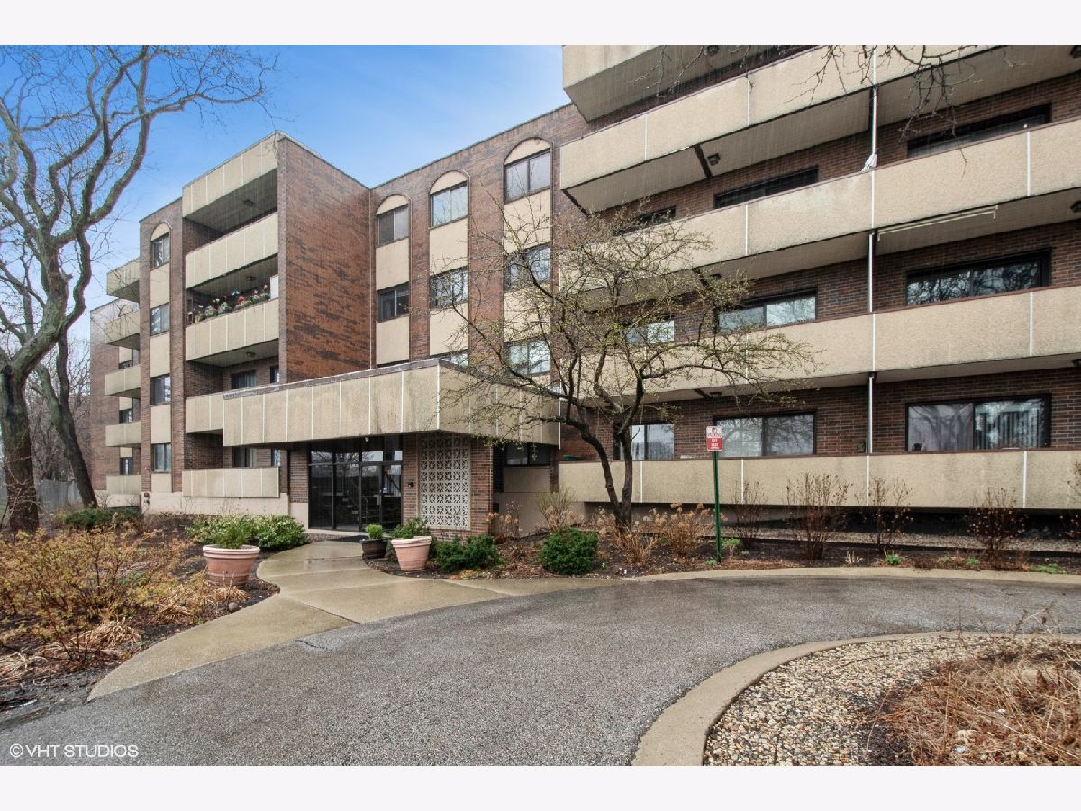 Condominiums Sold Gross Point Towers Skokie Illinois, 9244 Gross Point