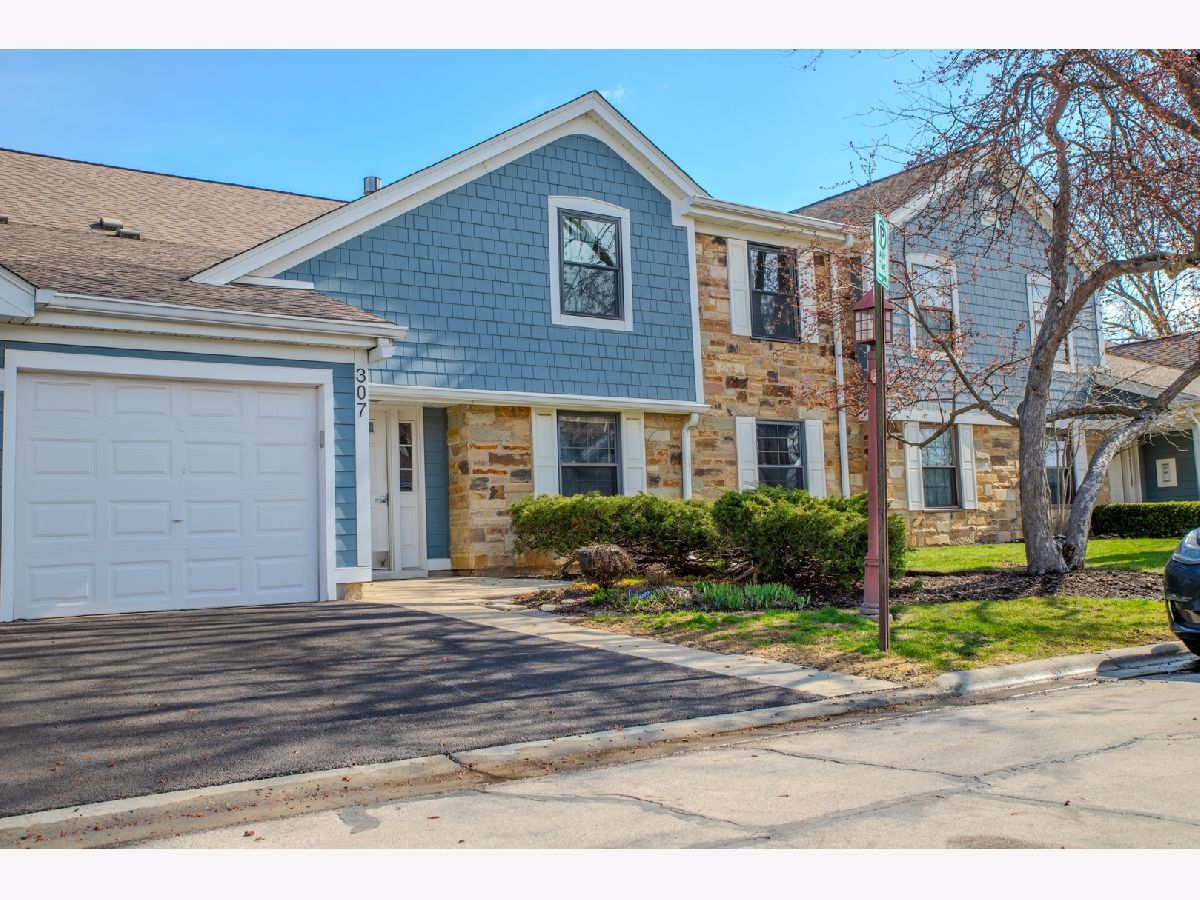 Condos & Townhomes Sold Lexington Green Schaumburg Illinois, 307 Maplewood