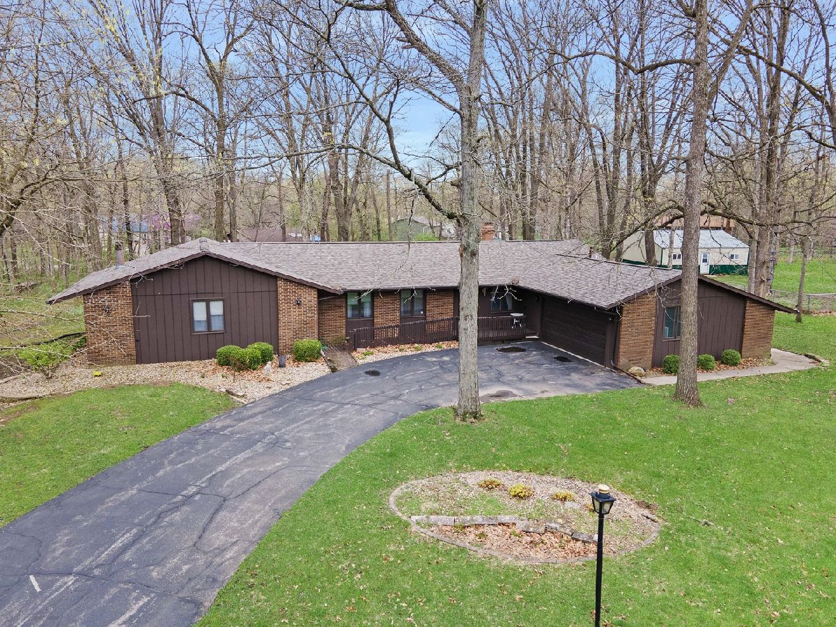  Sold Lexington Illinois, 106 Gregory