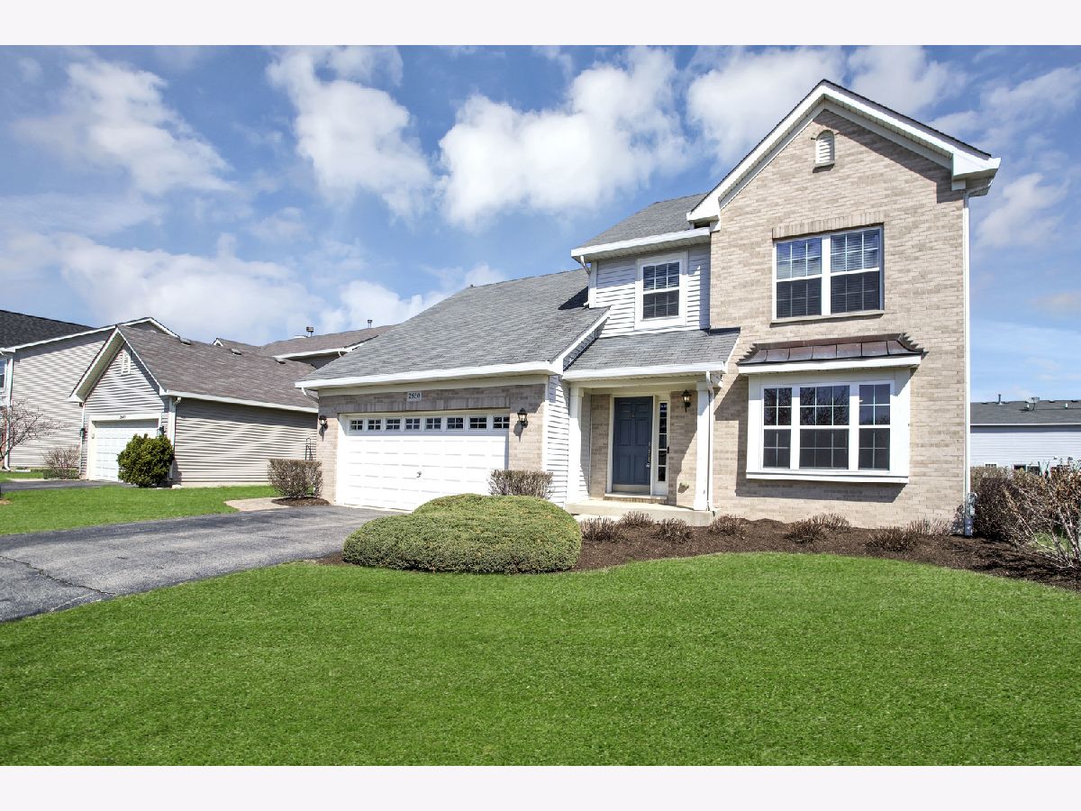 Townhomes & Homes Sold Lakewood Crossing Hampshire Illinois, 2650 Hennig
