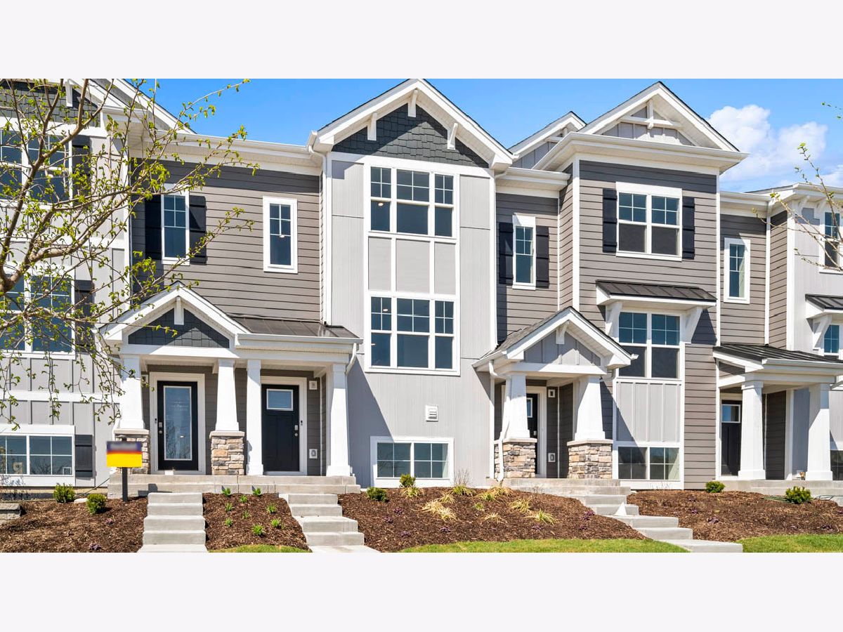 Condos & Townhomes Sold The Townes At Oak Creek Mundelein Illinois, 2271 Glacier