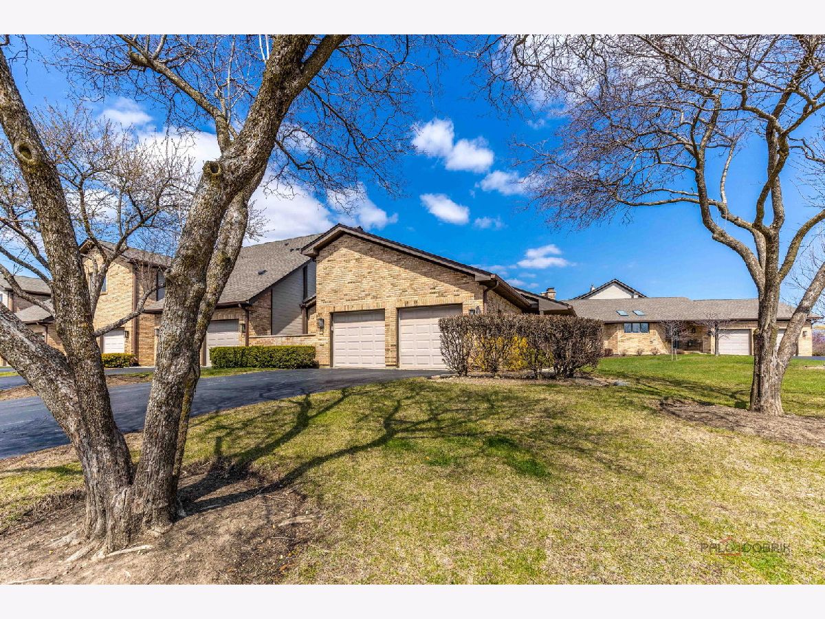 Townhomes Sold Poplar Creek Hoffman Estates Illinois, 1780 Pebble Beach