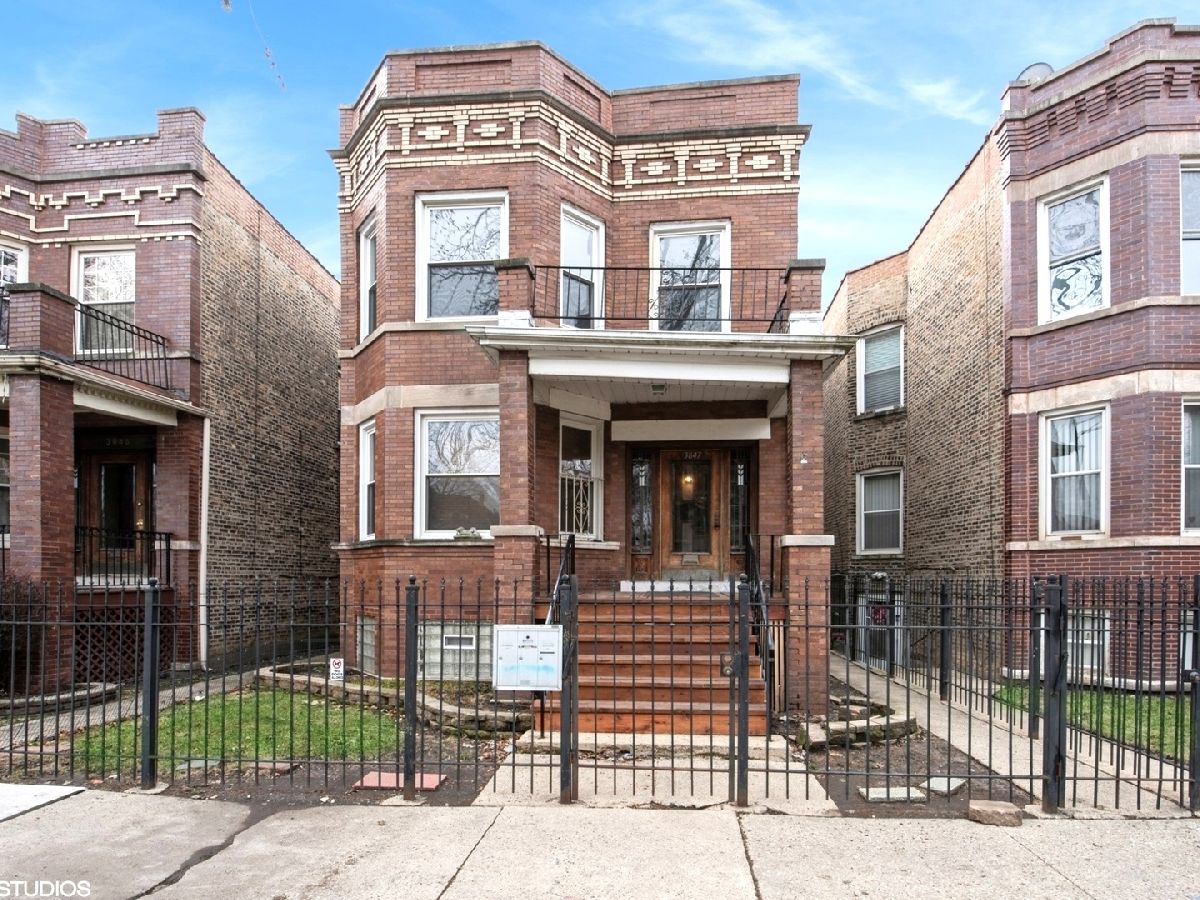 Condos & Townhomes & Homes Rented Logan Square Chicago Illinois, 3847 Wrightwood