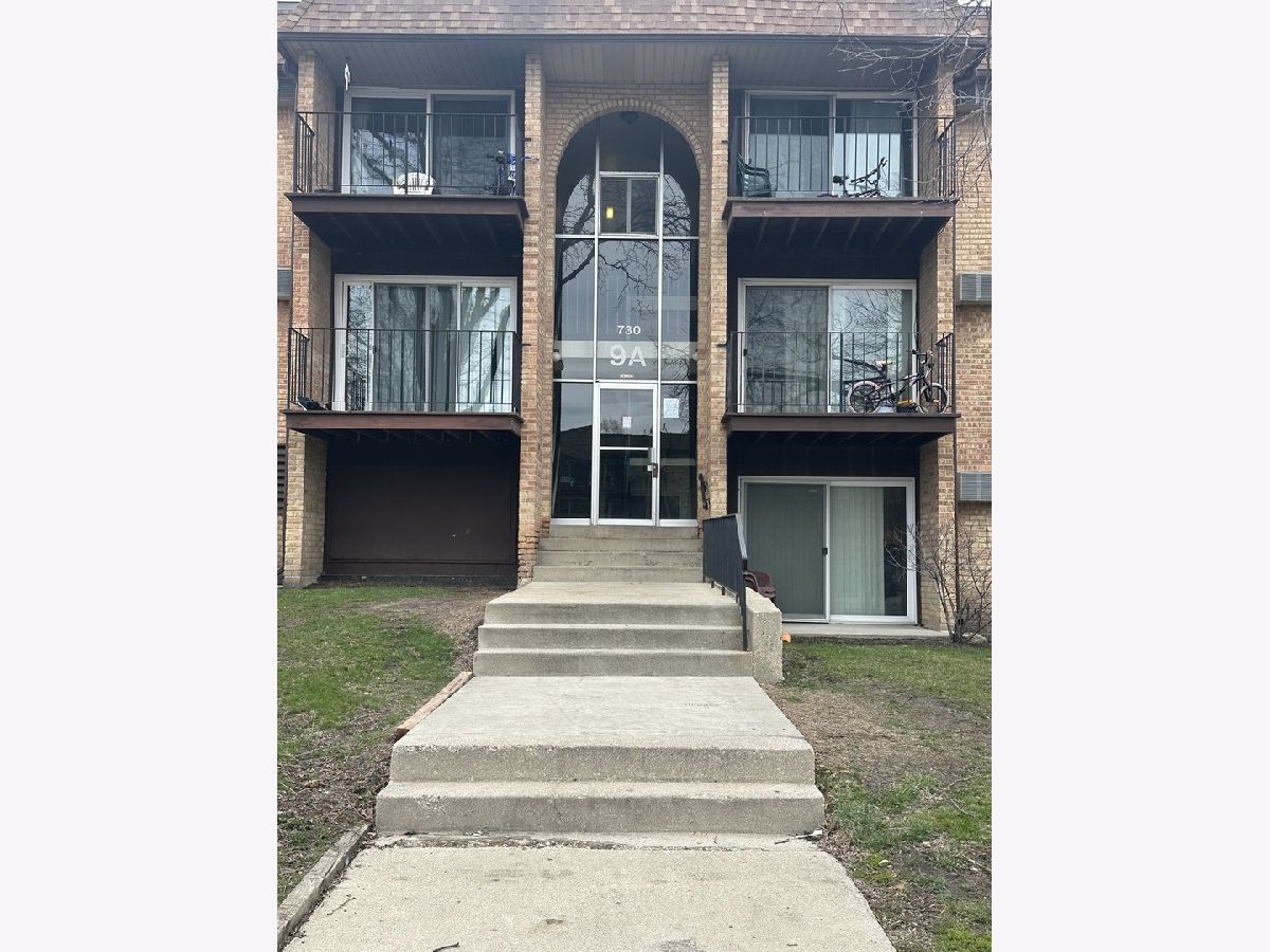 Condominiums For Sale Highland Crossing Hoffman Estates Illinois, 730 Hill Drive