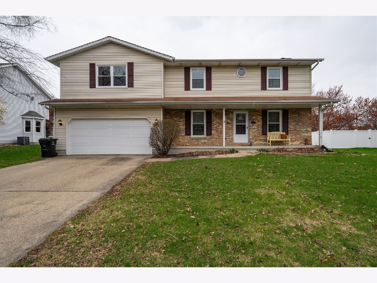 Homes & Condos & Townhomes Sold Eastmoor Bloomington Illinois, 1226 Kenneth