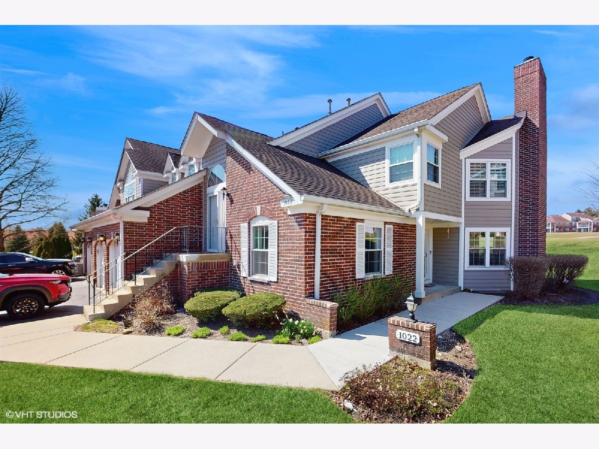 Condos & Townhomes & Homes Sold Highlands Of Algonquin Algonquin Illinois, 1022 Interloch