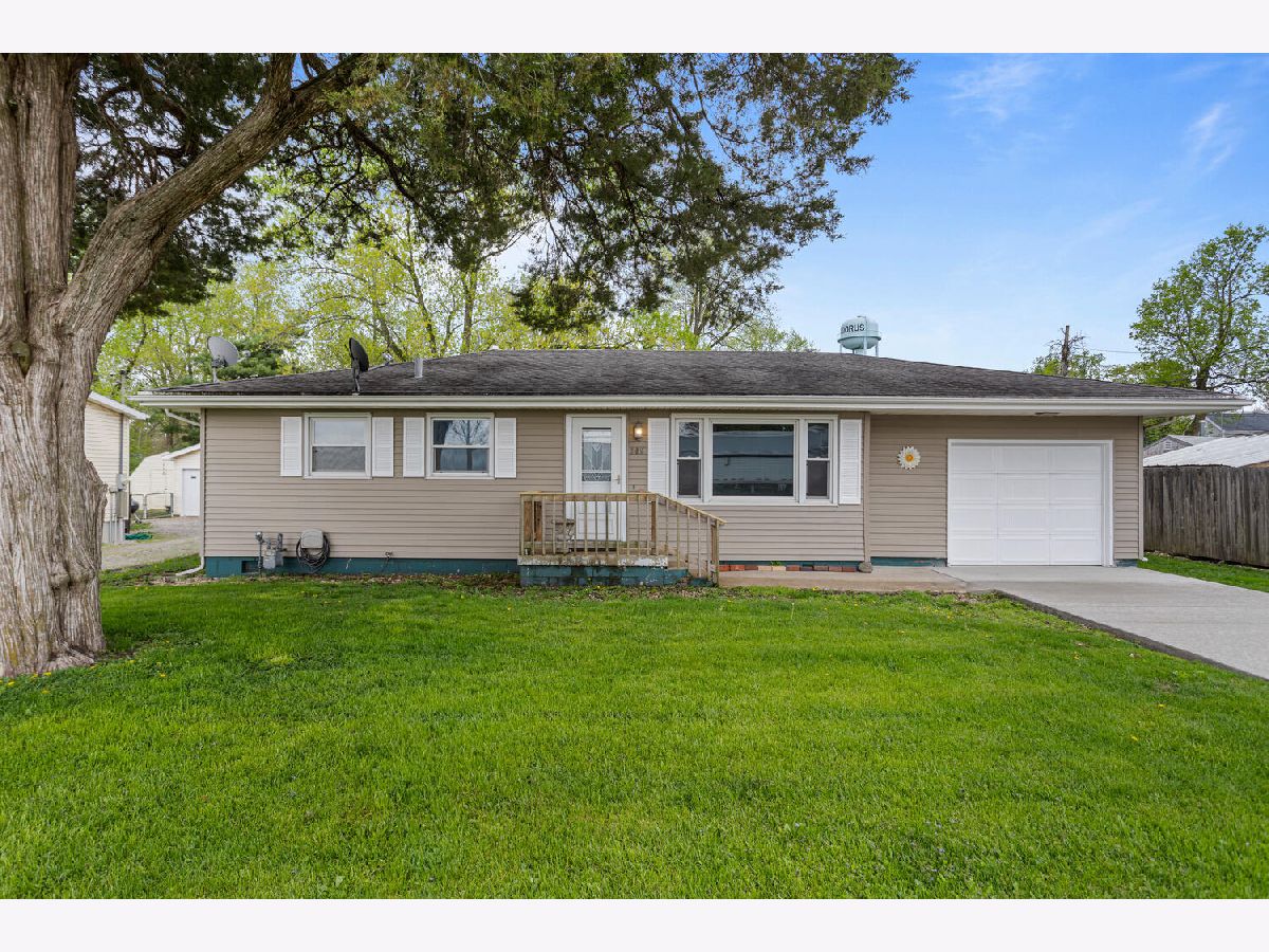  Sold Sadorus Illinois, 209 Market