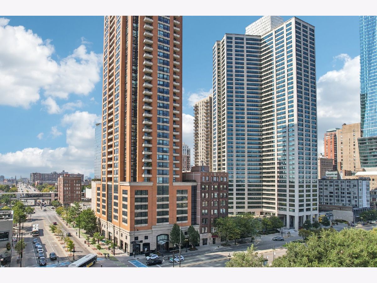 Condominiums Sold The Columbian Chicago Illinois, 1160 Michigan