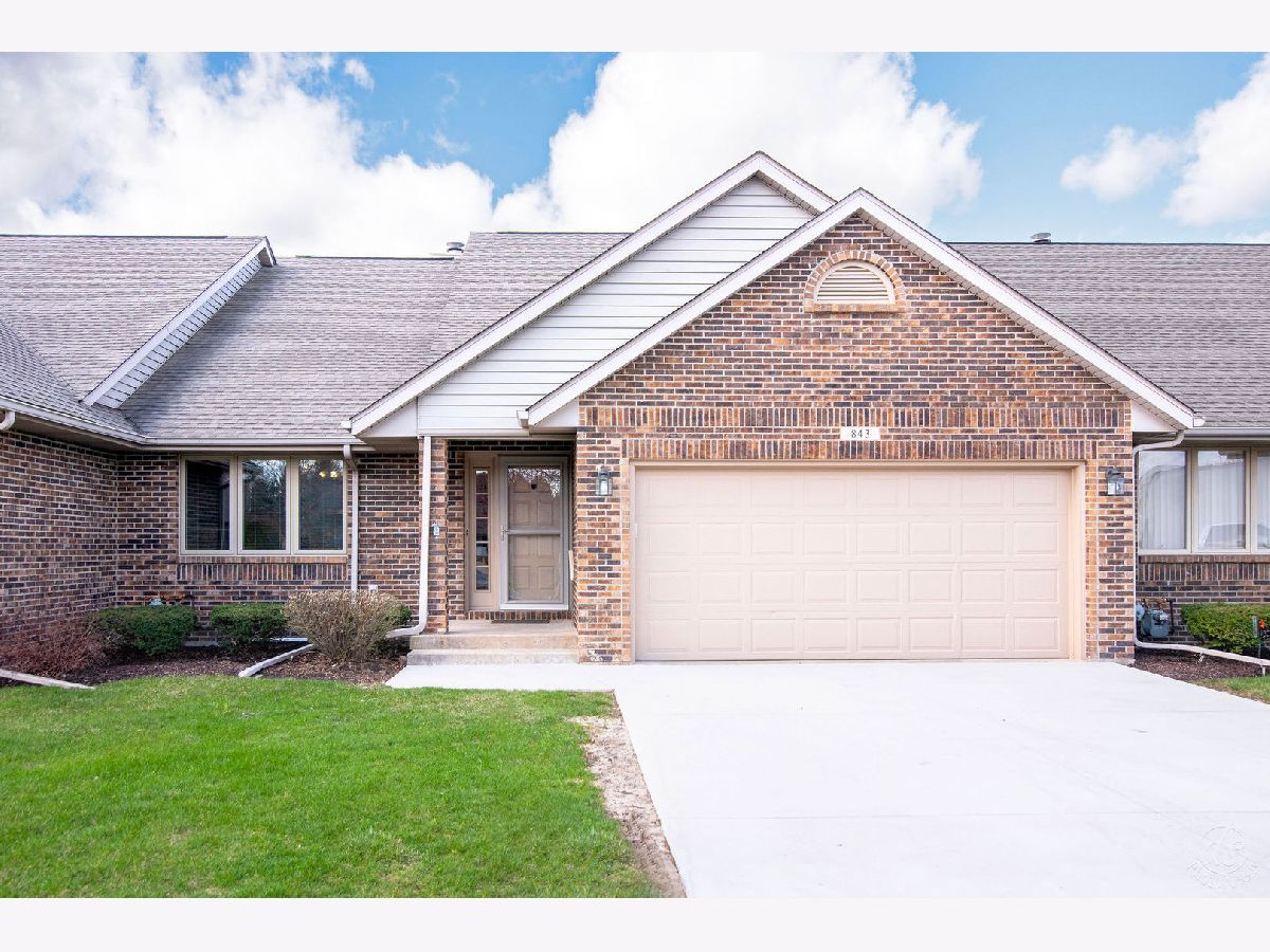 Townhomes Sold Grandview Townhouses Sycamore Illinois, 843 Croatian
