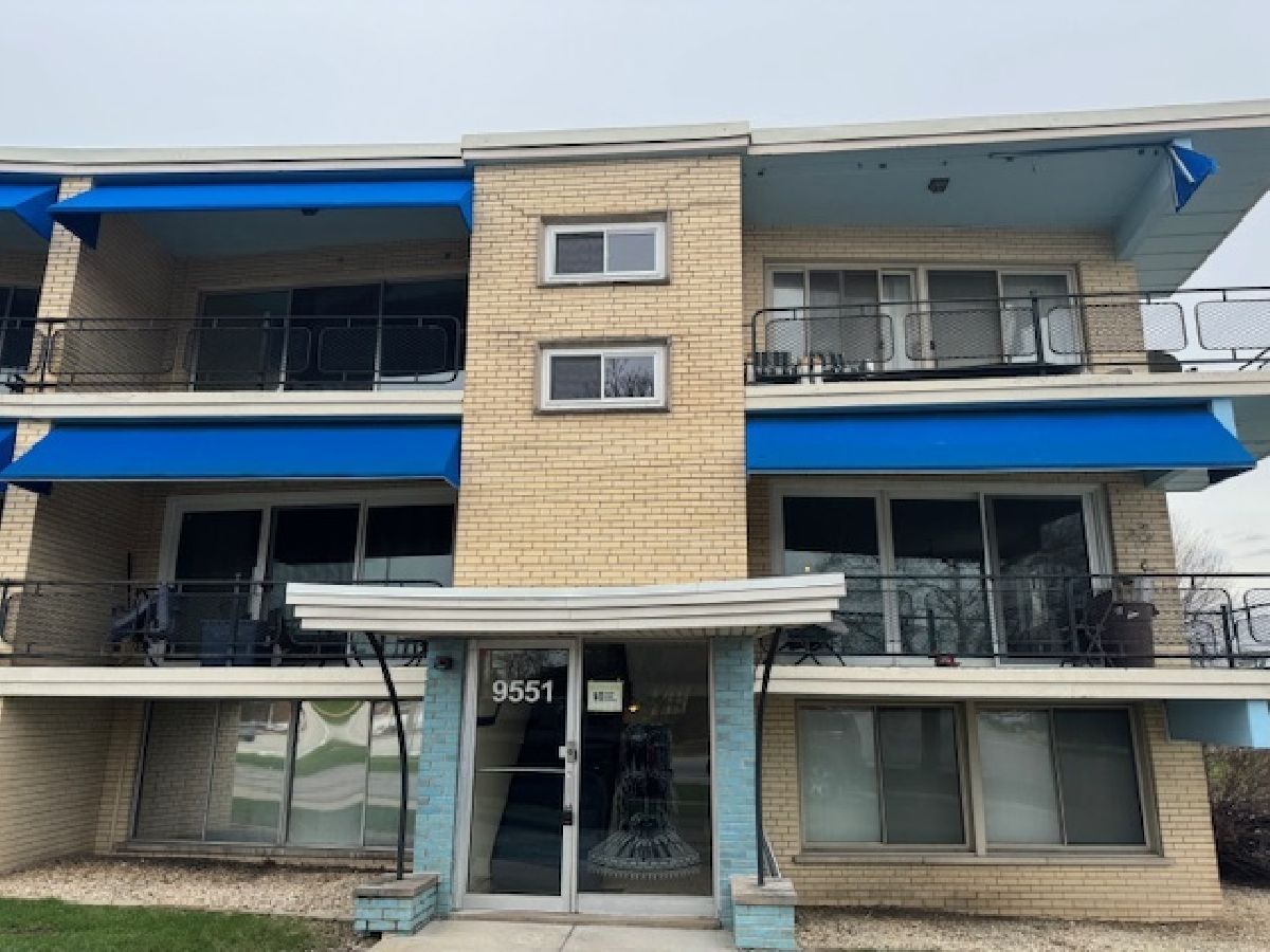 Rented Evergreen Park Illinois, 9551 Kedzie