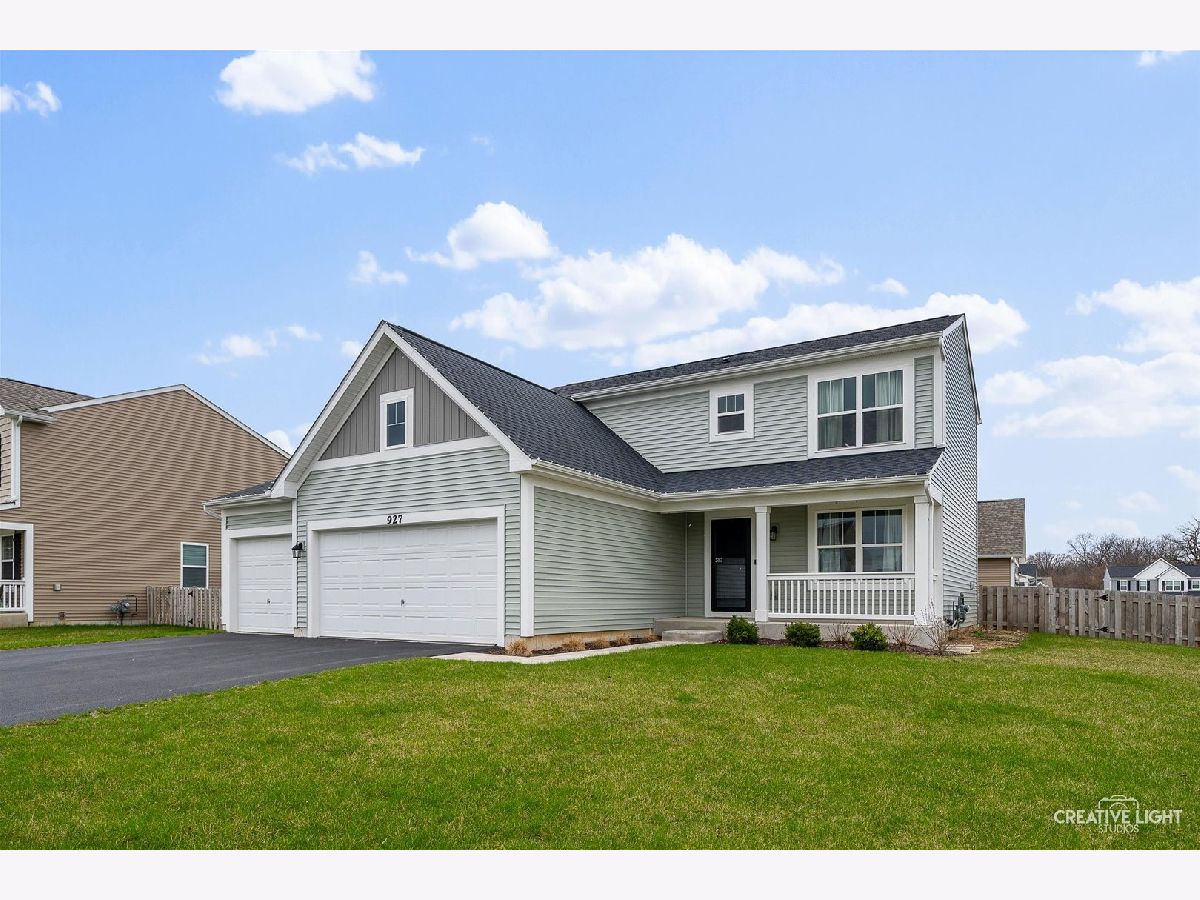 Homes & Condos & Townhomes Sold Lakewood Springs Club Plano Illinois, 927 Hyte