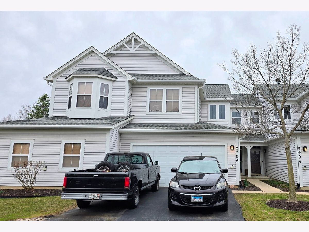 Townhomes & Condos Sold Falling Waters Lindenhurst Illinois, 2996 Falling Waters