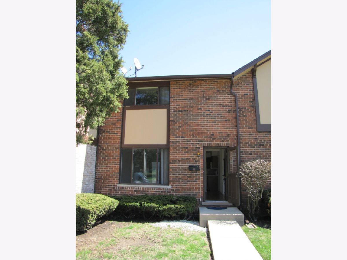 Townhomes & Condos Sold Brandywine Villa Park Illinois, 1S285 Danby