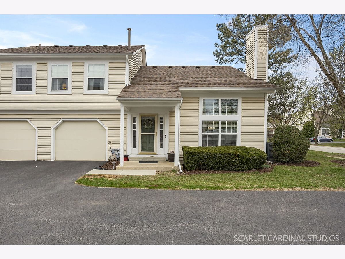 Townhomes Sold Southgate Manors Streamwood Illinois, 250 Acorn