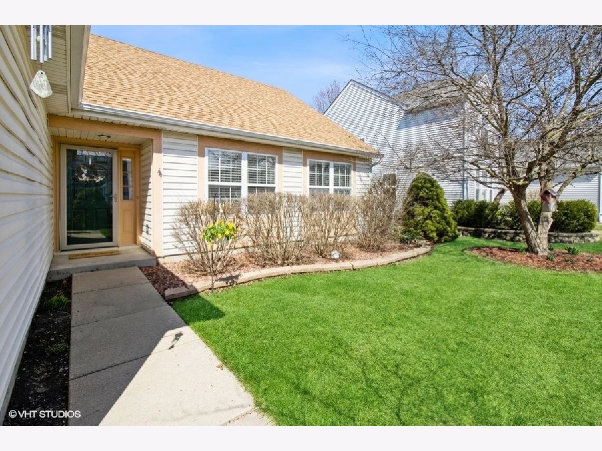 Homes Sold Misty Hill Farm Hainesville Illinois, 204 Heritage
