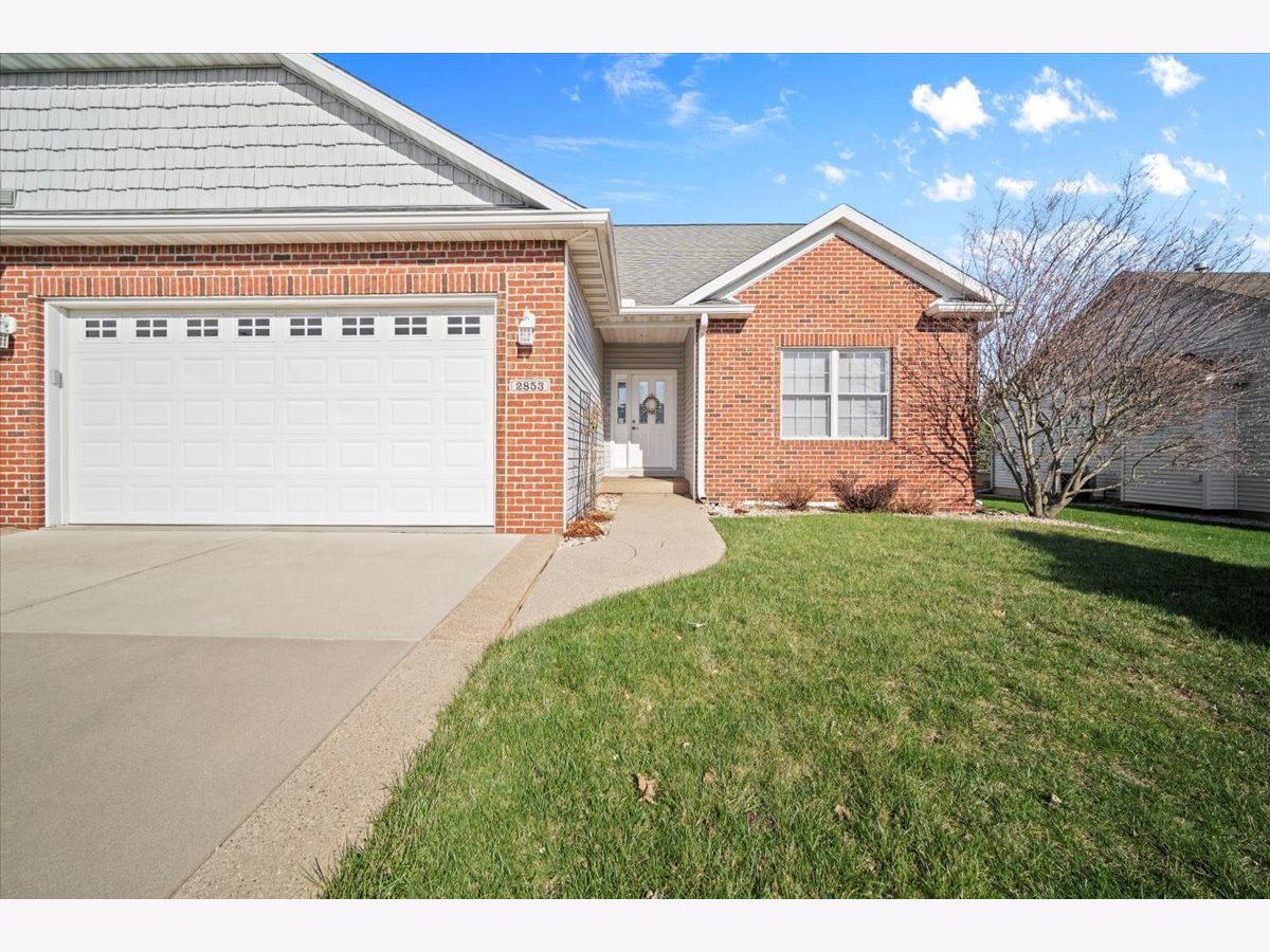 Homes & Condos & Townhomes Sold North Bridge Normal Illinois, 2853 Jacob