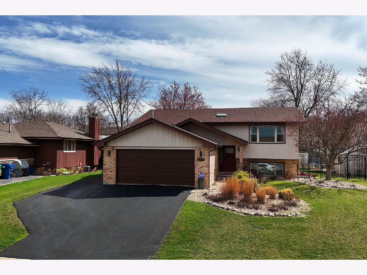 Homes Sold Pebble Creek Homer Glen Illinois, 13735 Cavecreek