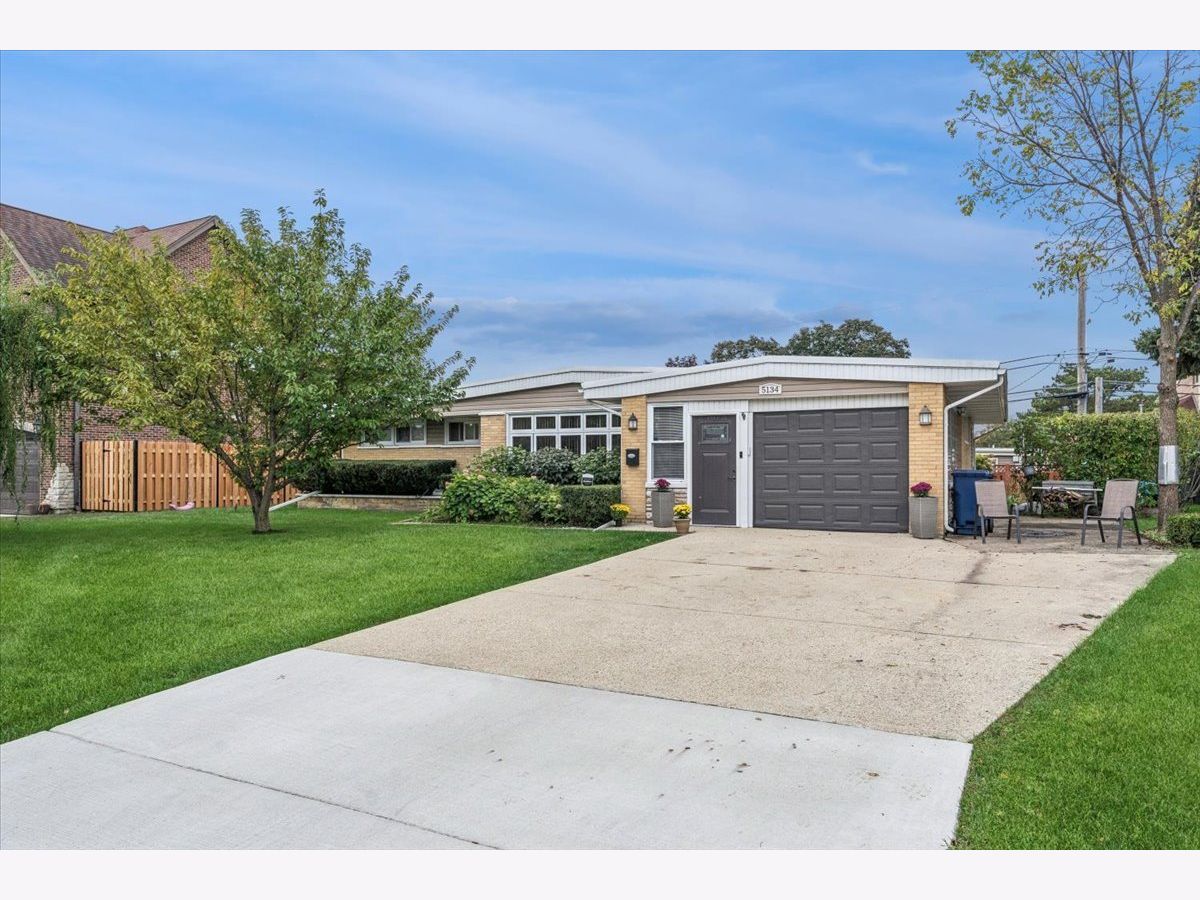 For Sale Norridge Illinois, 5134 Mission Drive