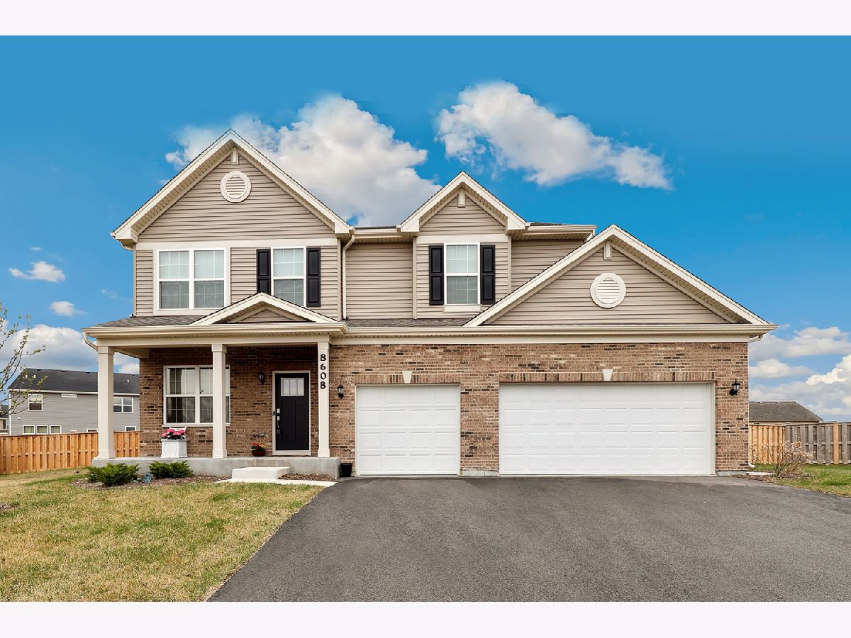 Homes & Townhomes & Condos Sold Greywall Club Joliet Illinois, 8608 Savoy