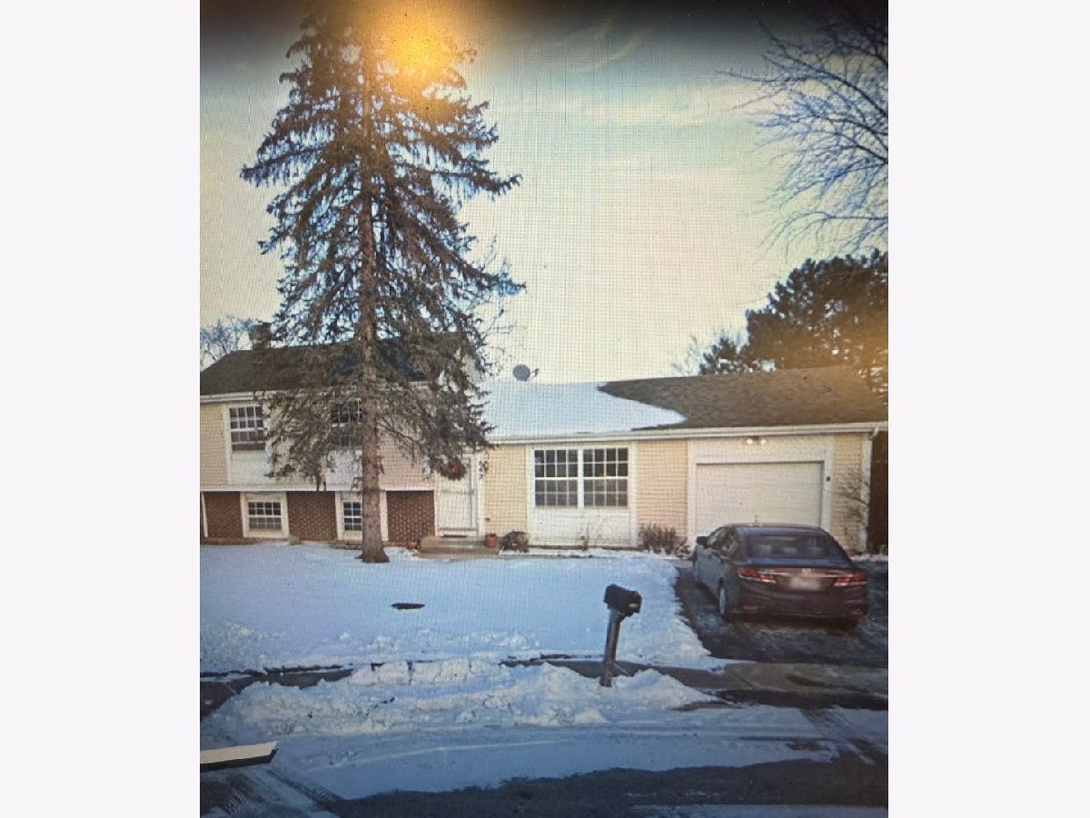 Homes Sold Twin Lakes Bartlett Illinois, 842 Bay