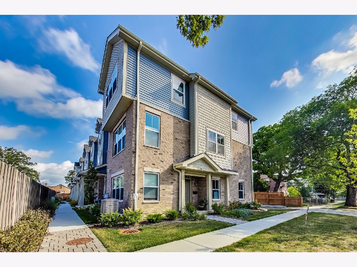  Rented Highwood Illinois, 20 Webster