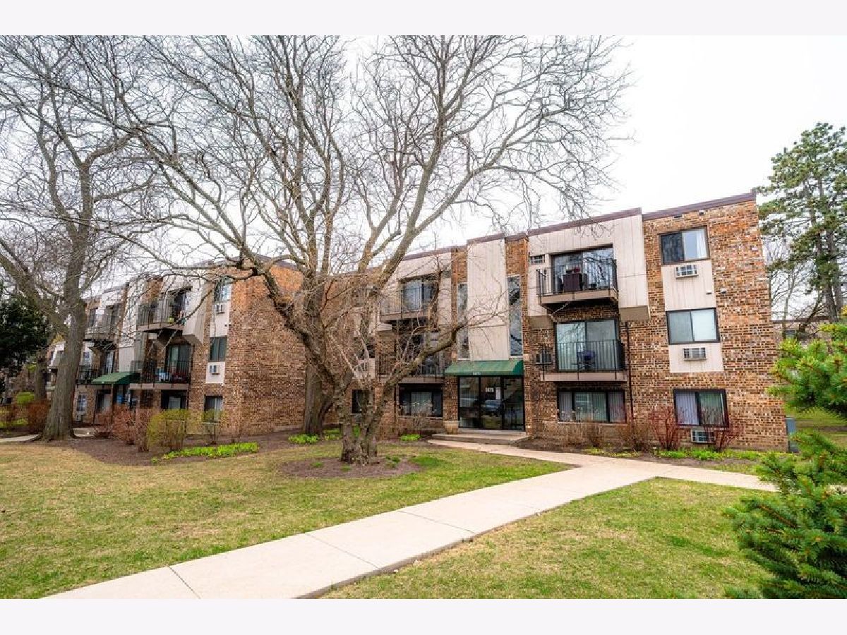 Condominiums Sold Brentwood Palatine Illinois, 1475 Winslowe