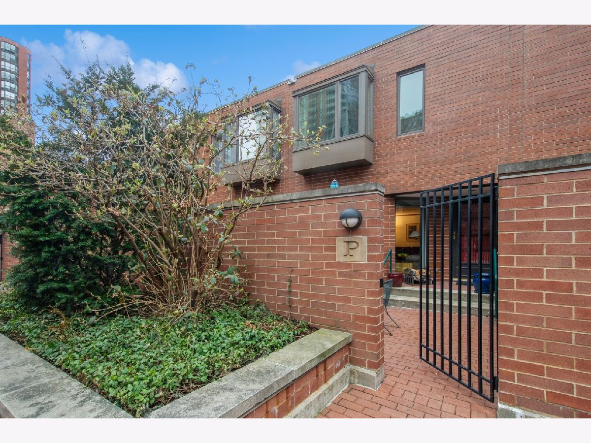  Sold Chicago Illinois, 801 Plymouth