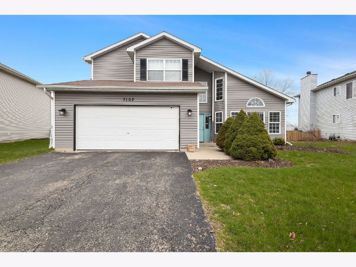 Homes Sold Aspen Meadows Plainfield Illinois, 2102 Alpine