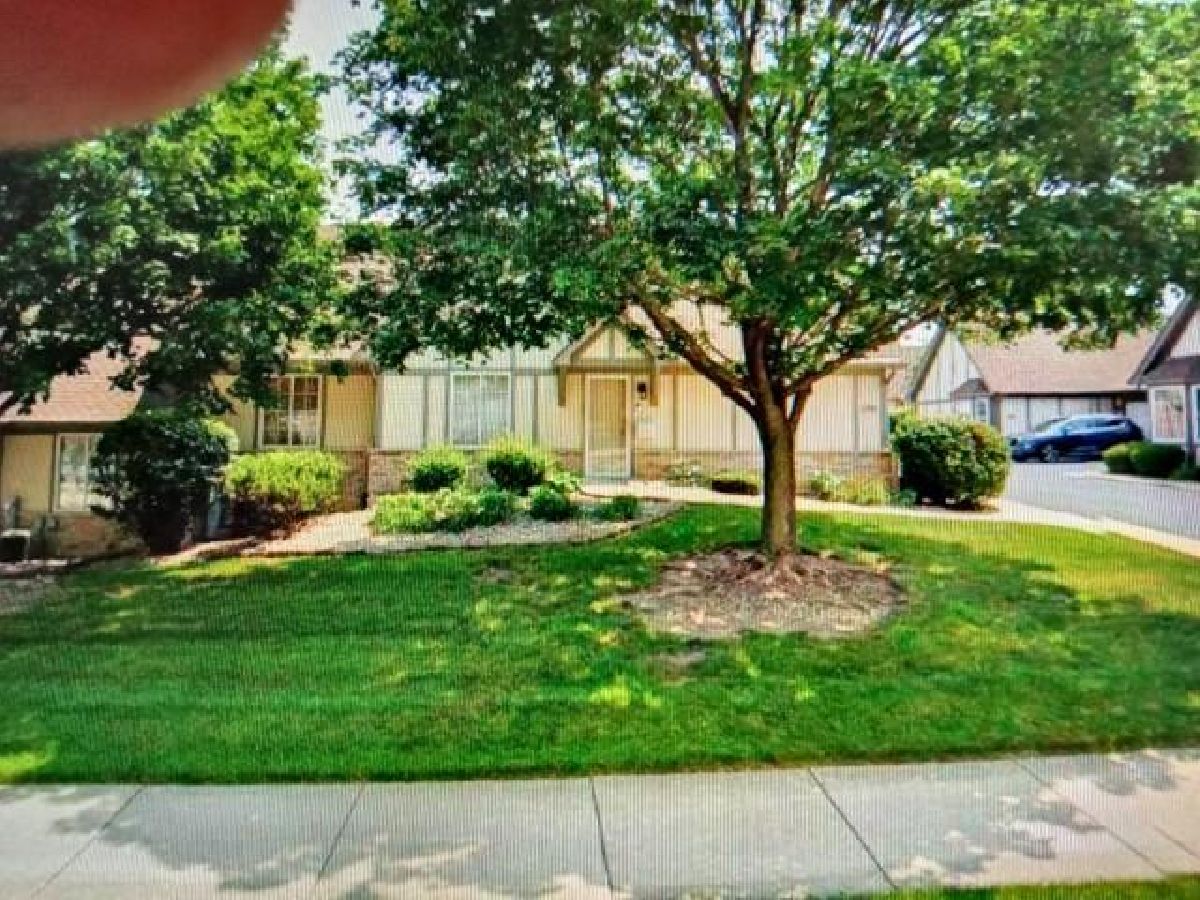 Townhomes Sold Willow Falls Crest Hill Illinois, 1700 Willow Circle