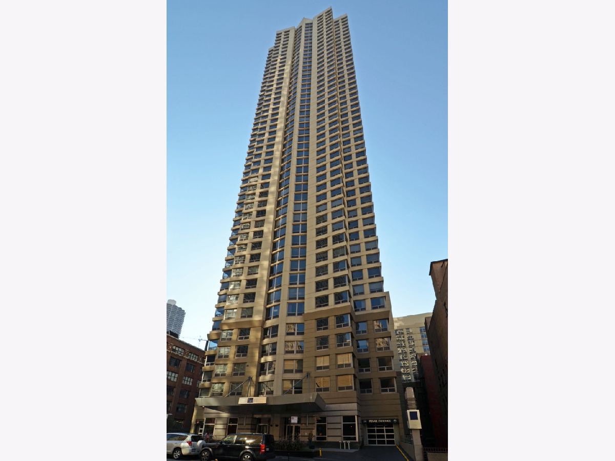 Condominiums Rented Plaza 440 Private Residences Chicago Illinois, 440 Wabash